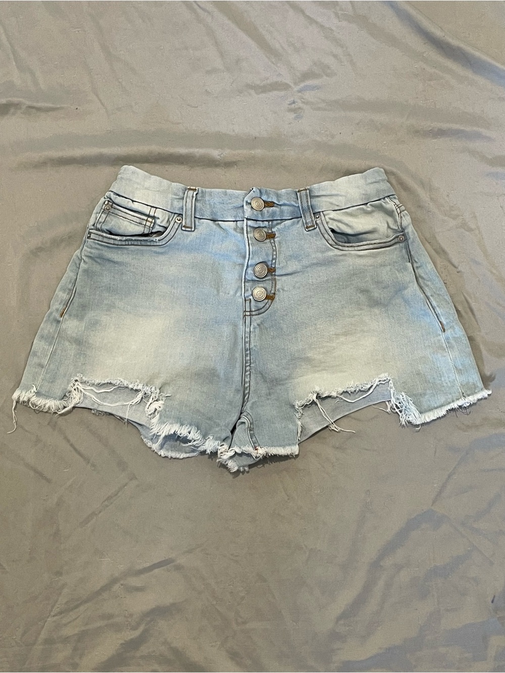 🔥 NO BOUNDARIES Light Wash High-Rise Button-Fly Frayed Denim Shorts 5/7 ✨ 13.5”